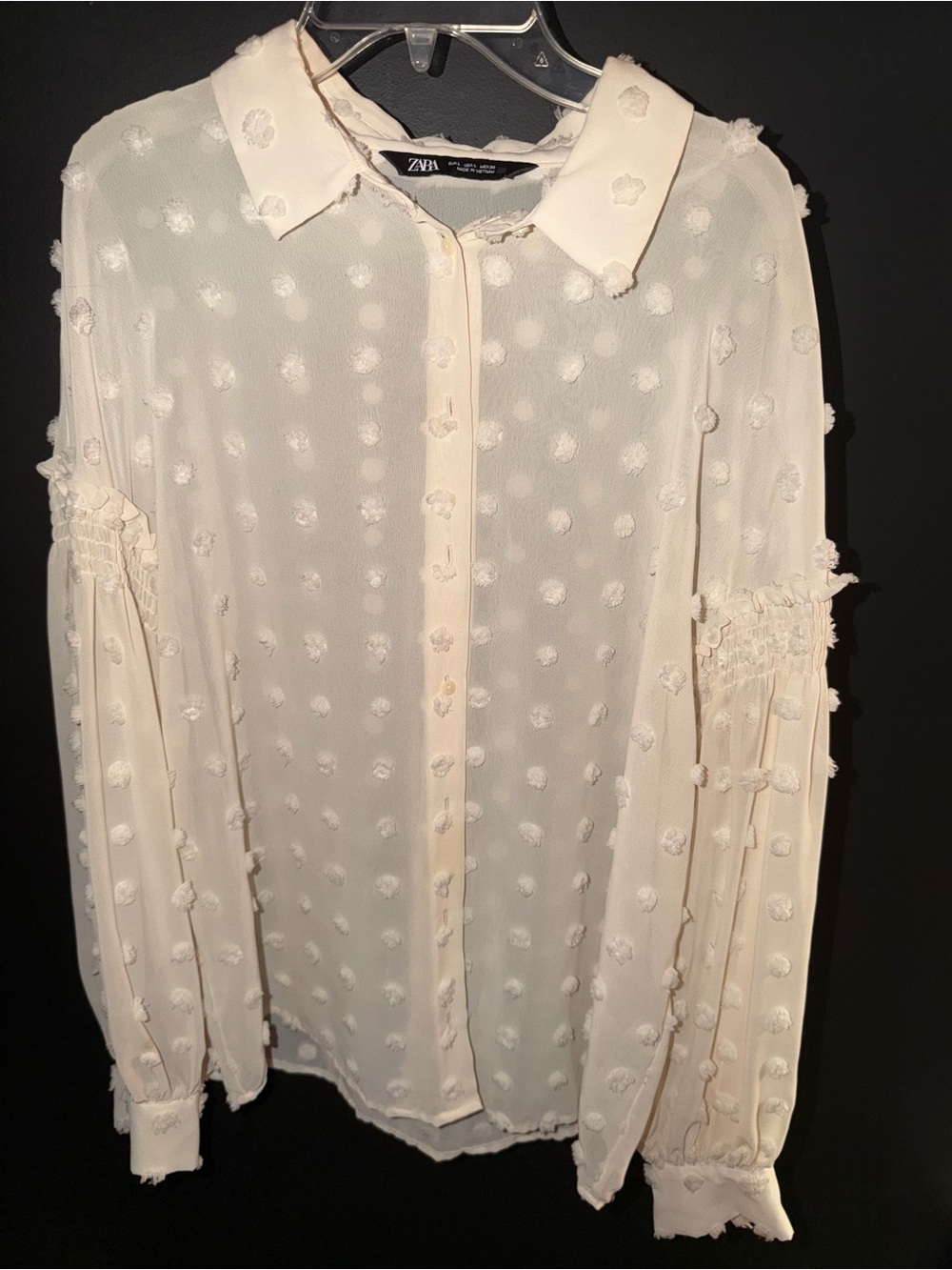 ZARA Cream flowy sleeve